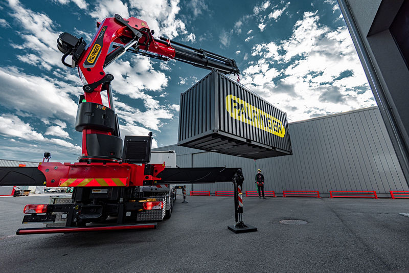 New Crane Models: PK 45.002 TEC 5 and PK 48.002 TEC 7 - Impressive all round – from steel construction to assistance systems